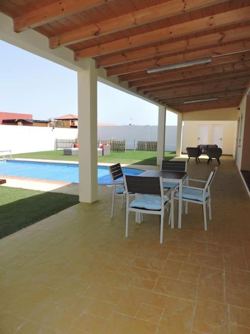 Villa Ventura - Piscina Climatizada & Aire Acondicionado Caleta De Fuste Exterior foto